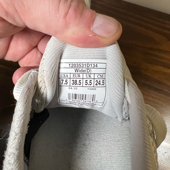 Brooks Womens White Adrenaline GTS 21 Athletic Running Shoes US 7.5 D WIDE - Picture 5 of 6